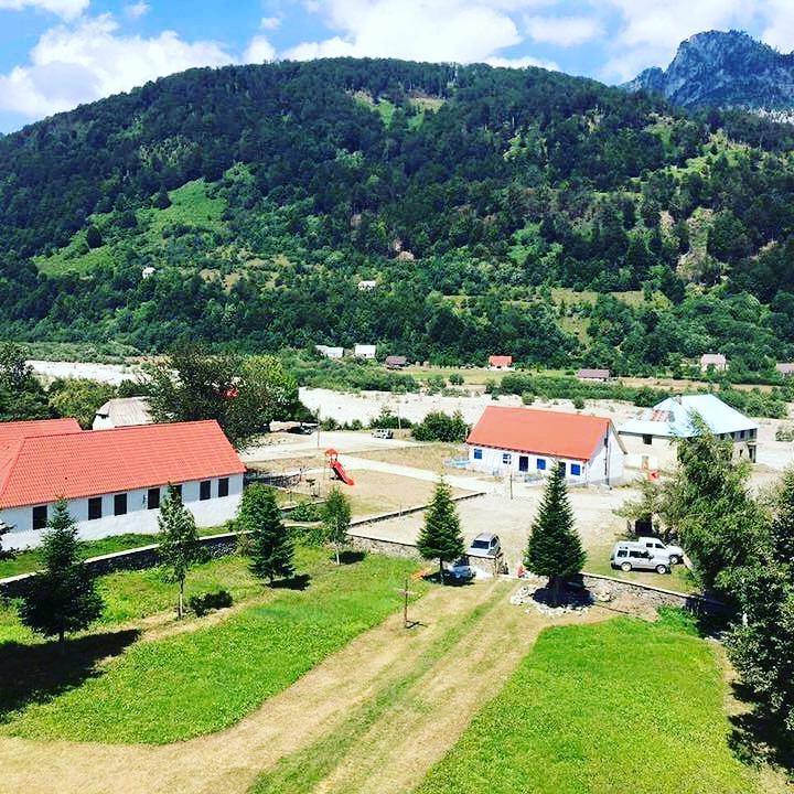 Peraj Guesthouse Vermosh Exterior foto