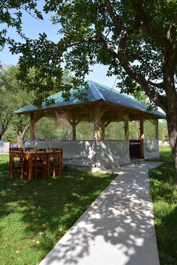 Peraj Guesthouse Vermosh Exterior foto
