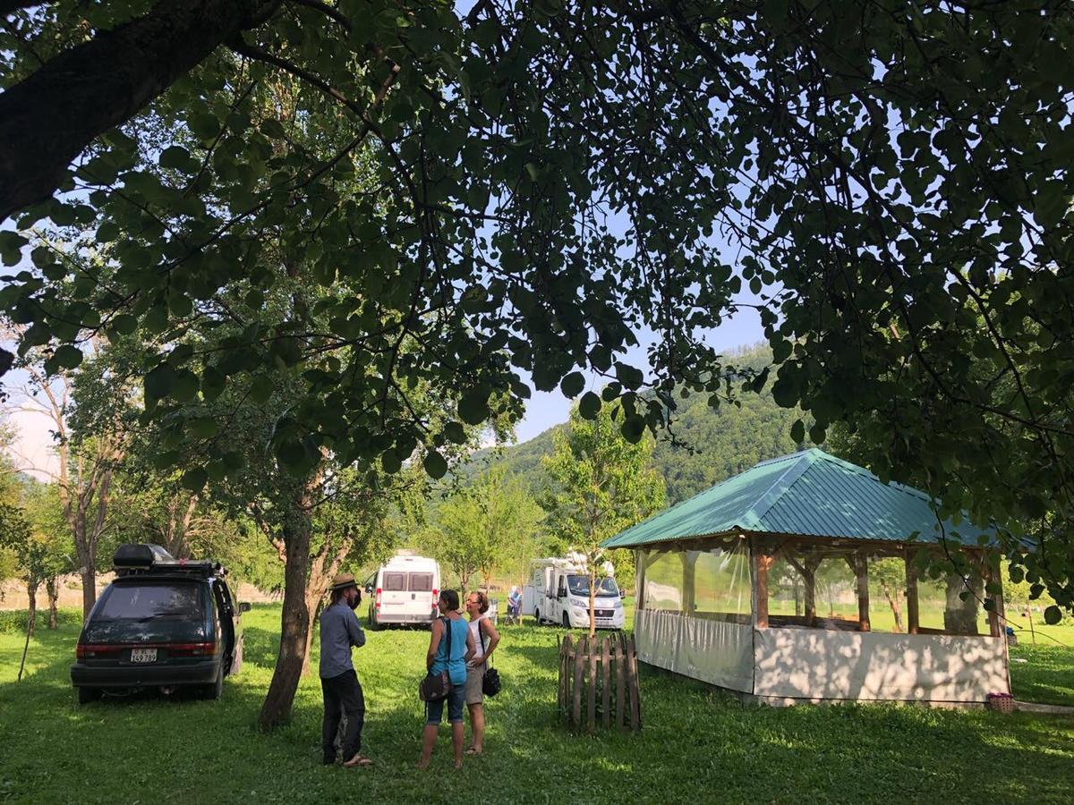 Peraj Guesthouse Vermosh Exterior foto